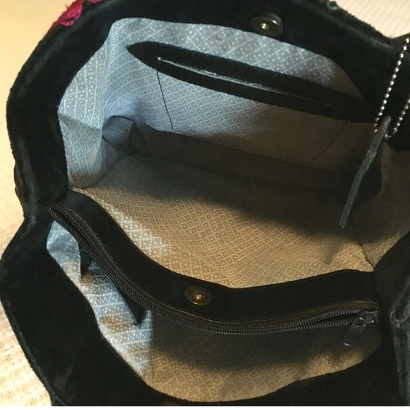 Galeri Cengiz Collections Embroidered Shoulder Hand Bag Velvet Leather M - Picture 8 of 8